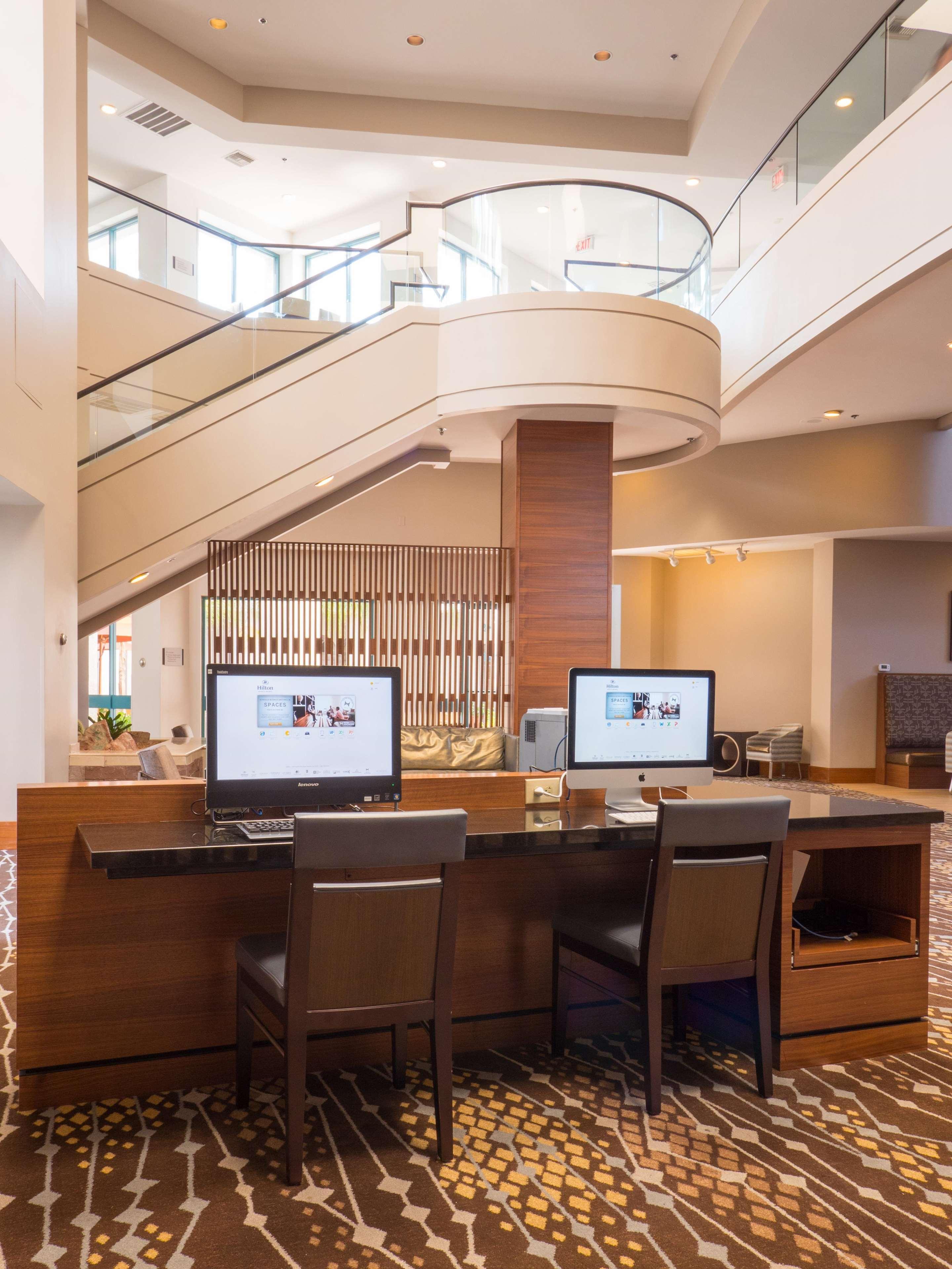 Hilton Phoenix Airport Exterior foto