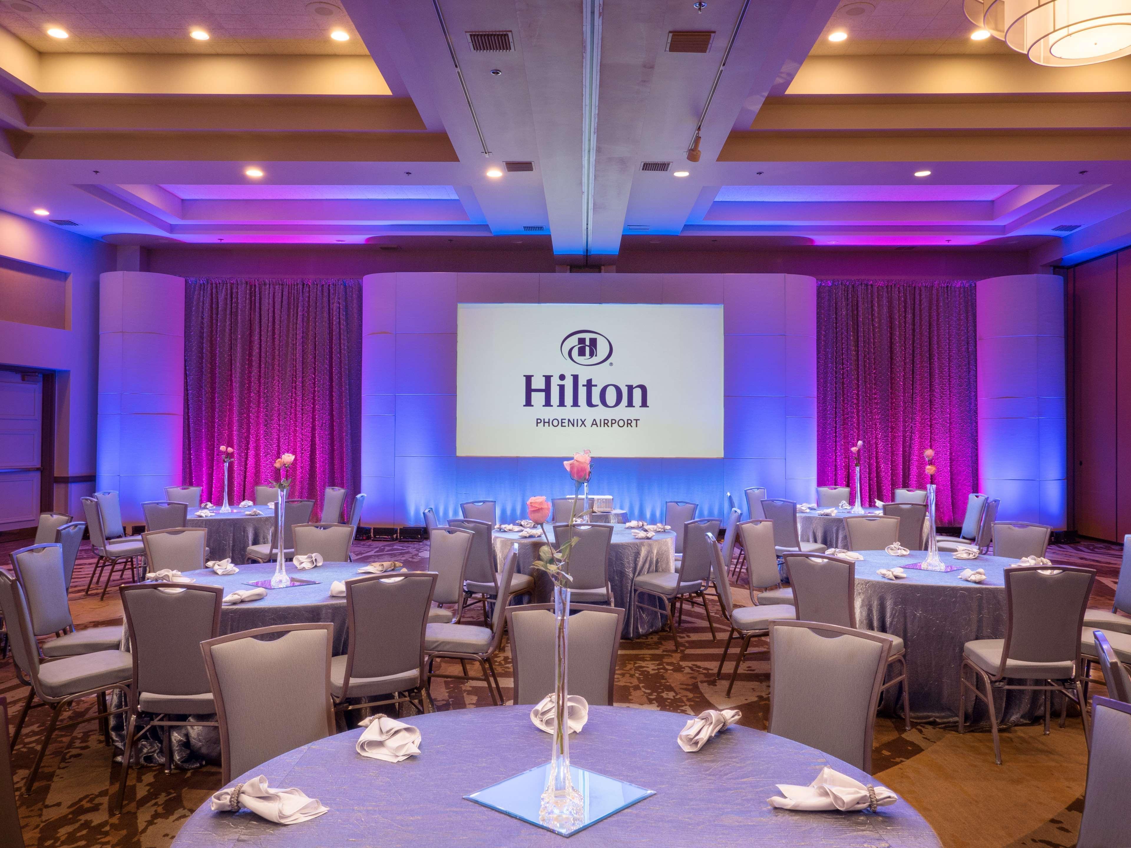 Hilton Phoenix Airport Exterior foto