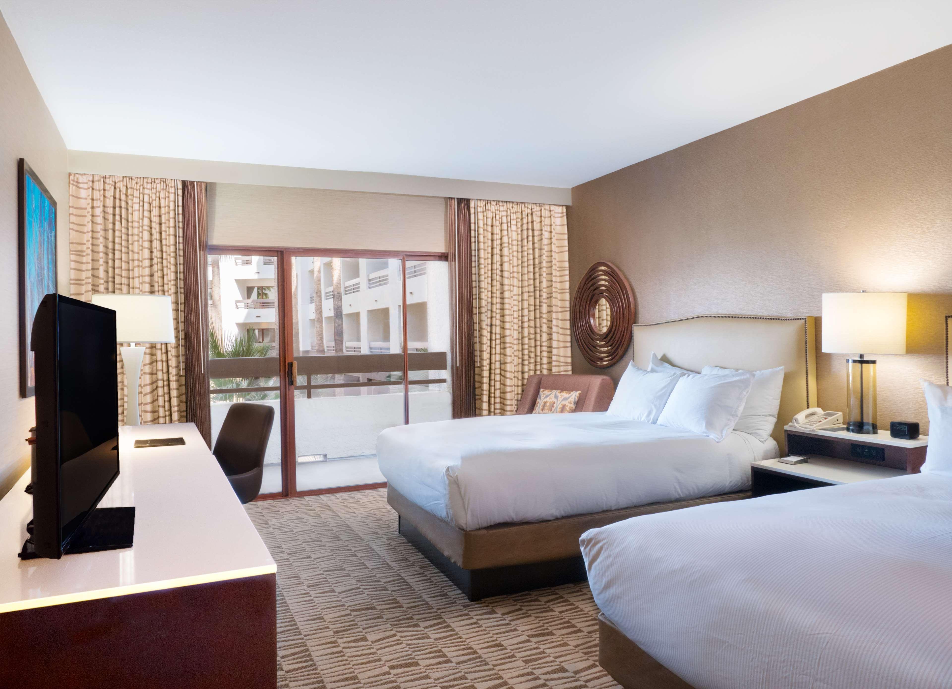 Hilton Phoenix Airport Exterior foto