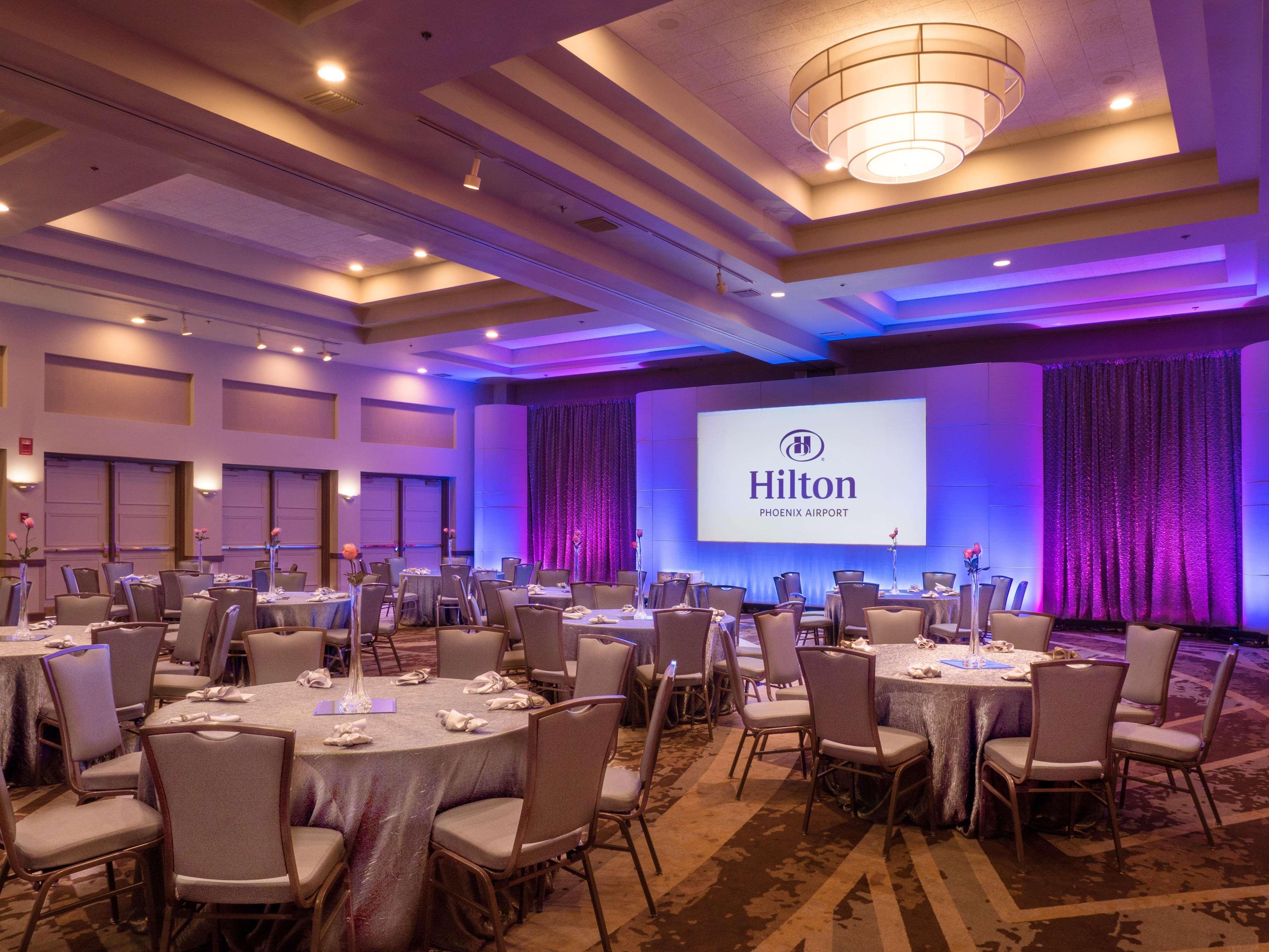 Hilton Phoenix Airport Exterior foto