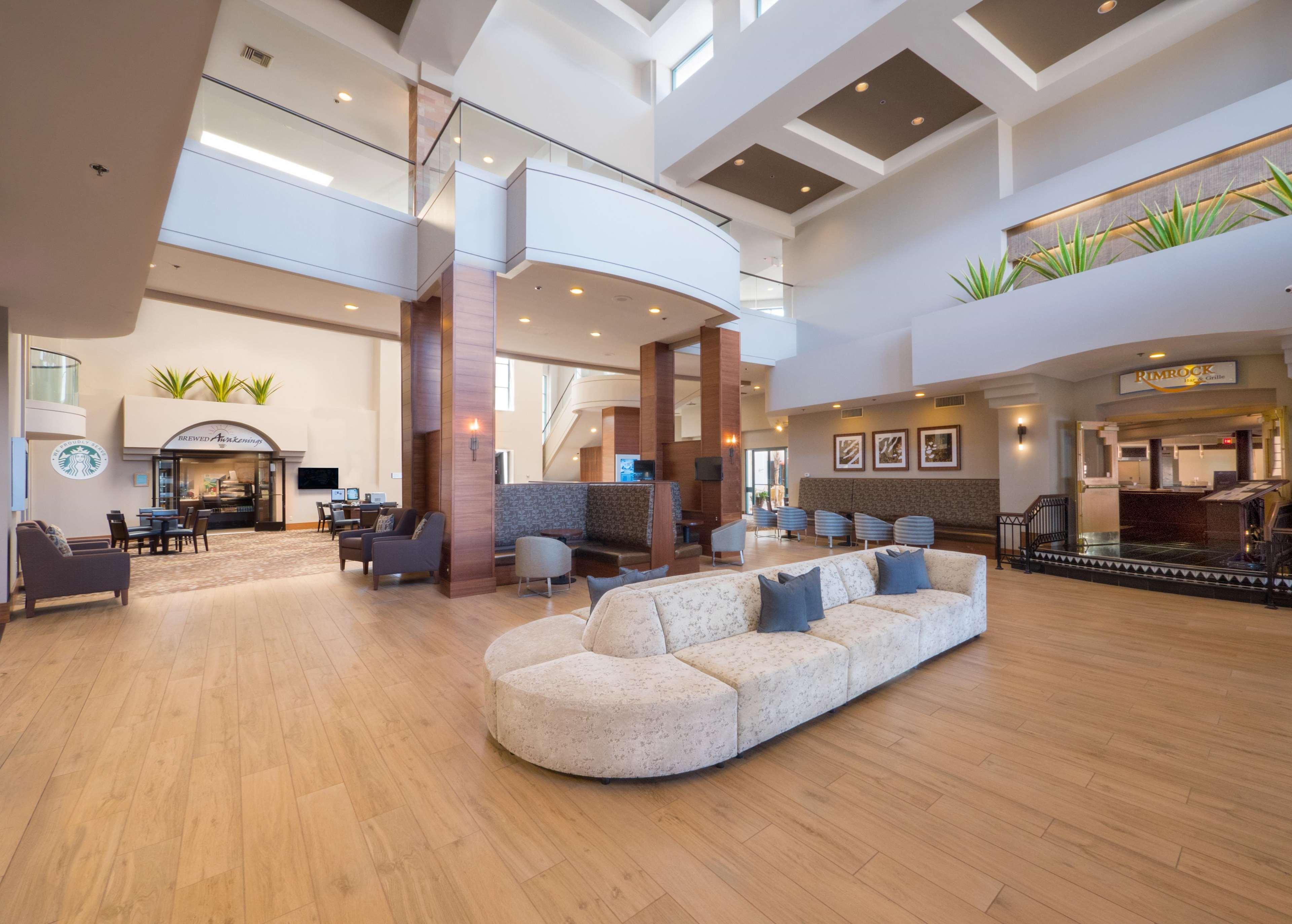 Hilton Phoenix Airport Exterior foto