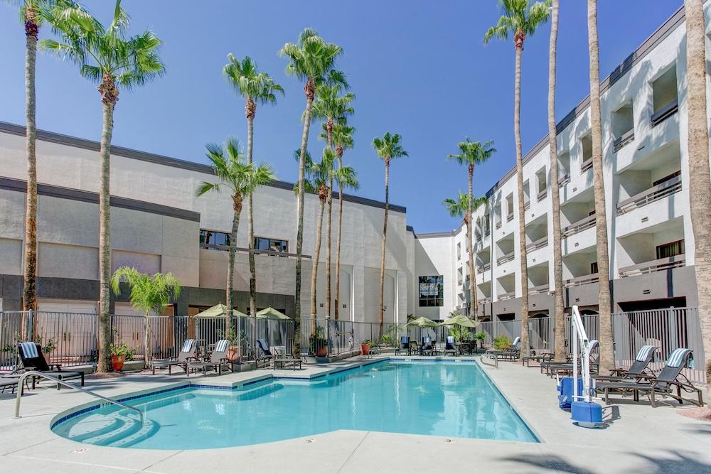 Hilton Phoenix Airport Exterior foto