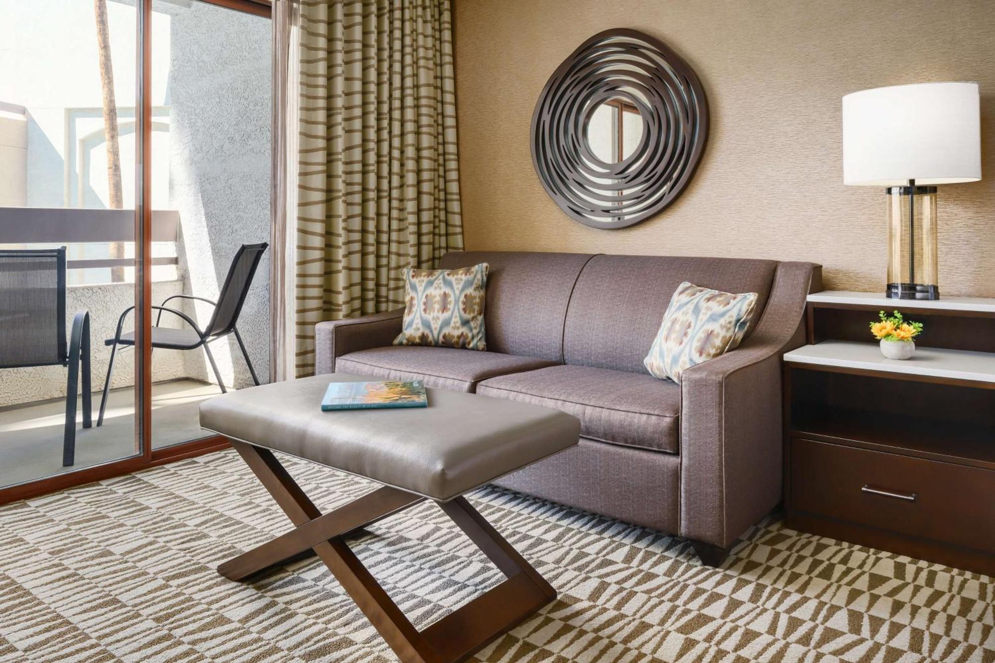 Hilton Phoenix Airport Exterior foto