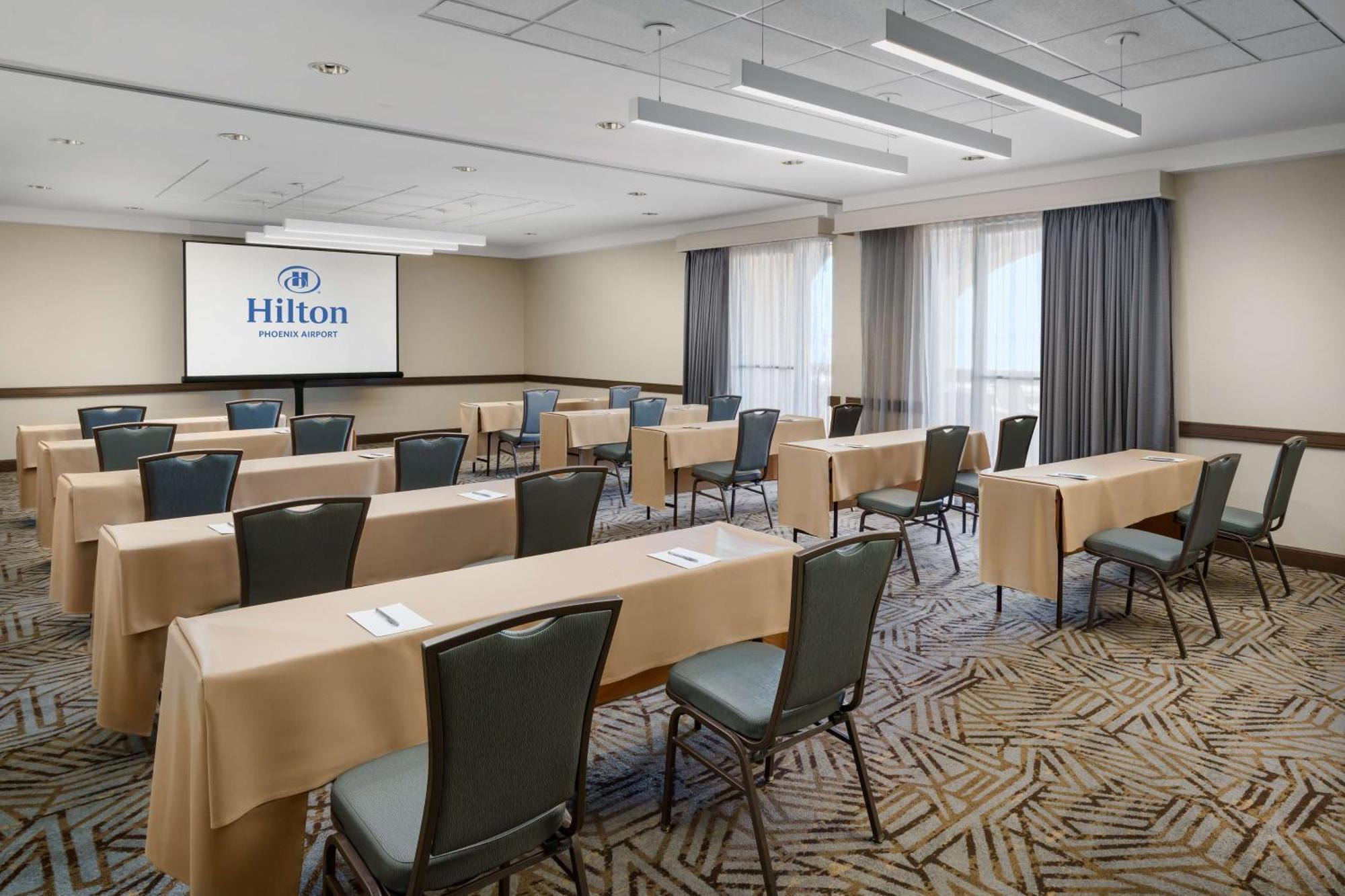 Hilton Phoenix Airport Exterior foto